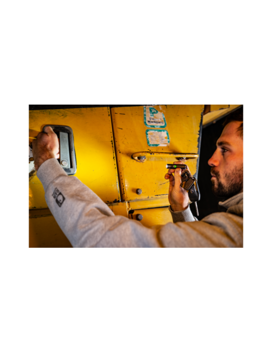 Akumulatorowa latarka USB do kluczy, brelok COAST KL20R