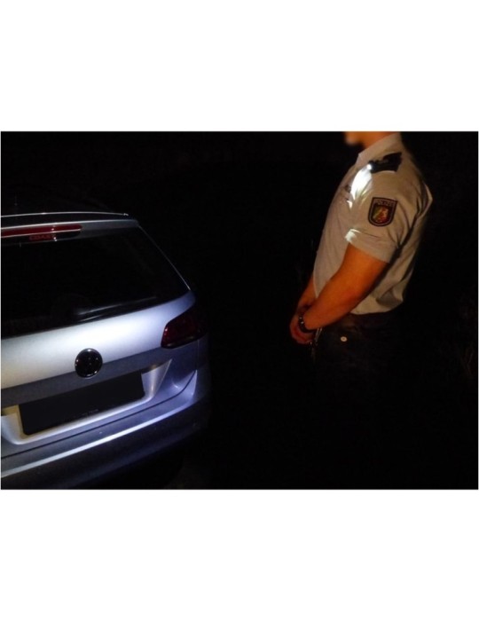 Clip-on Latarka UV Light lampka przypinana na klips COAST HX3