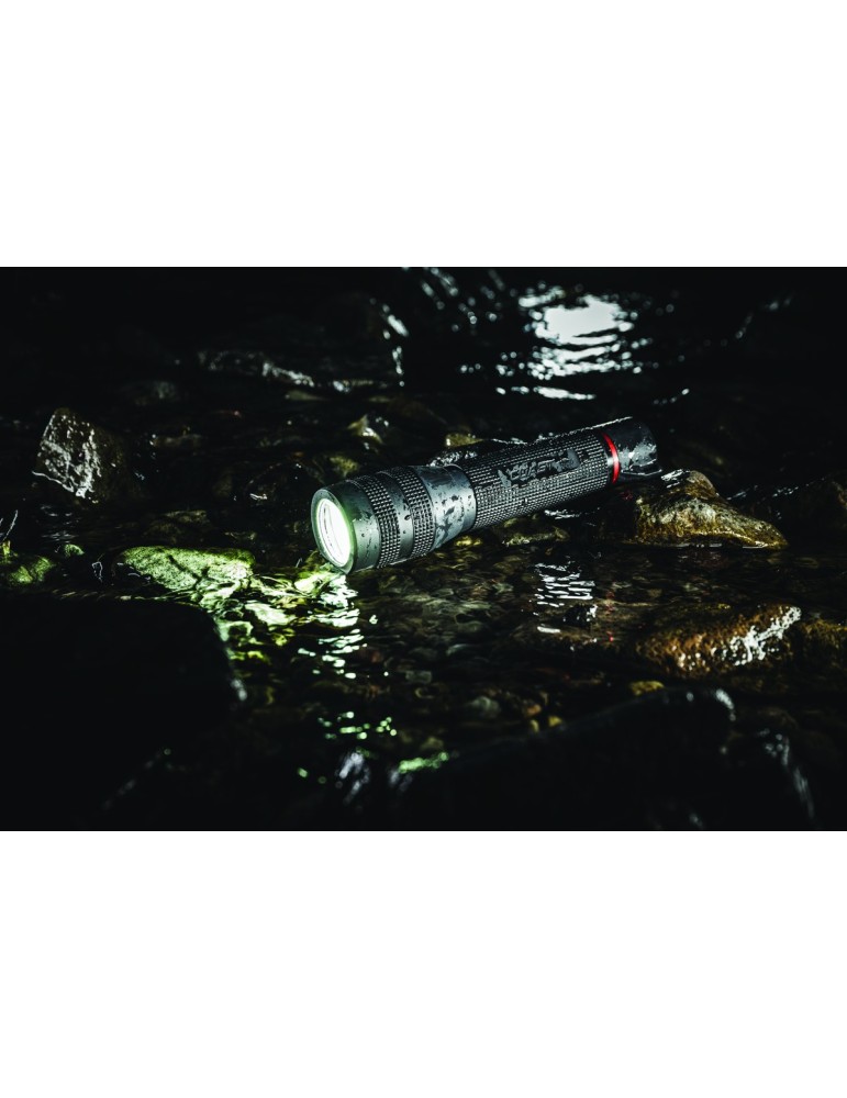 Wodoodporna latarka 2300 lumenów COAST GX30