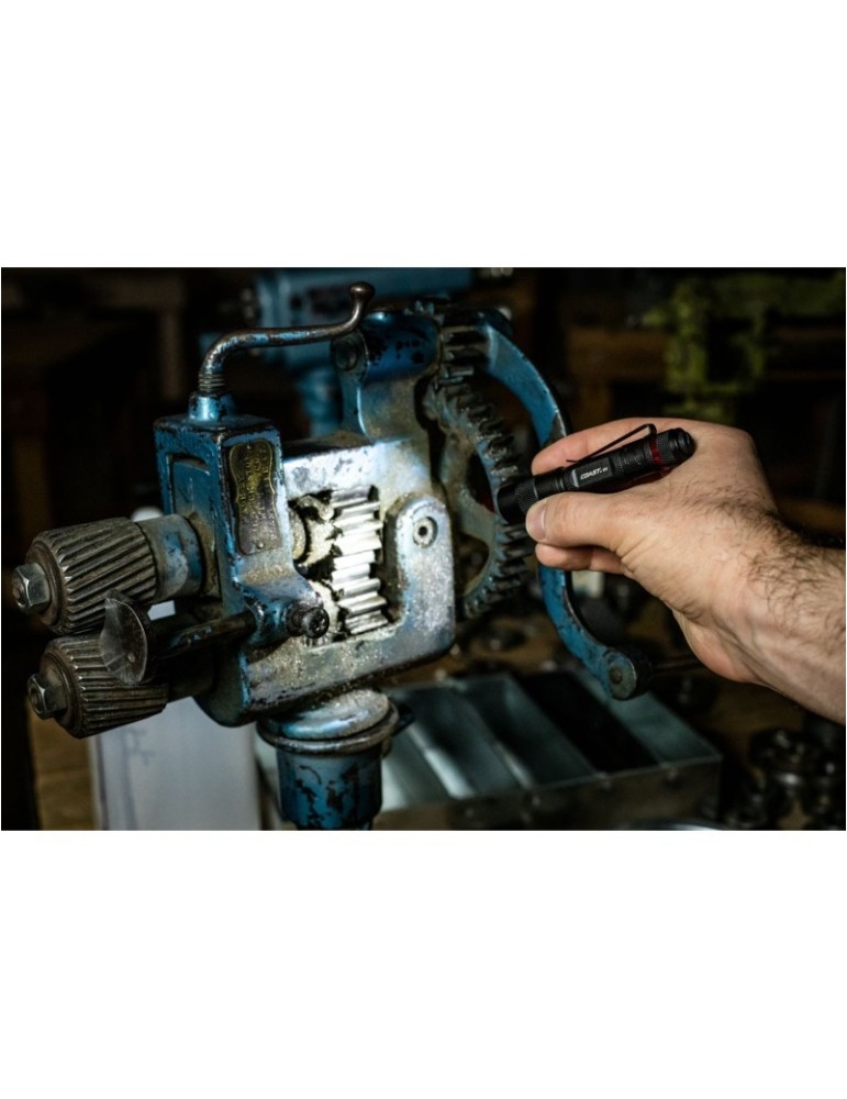 Latarka 100 lumenów COAST G22