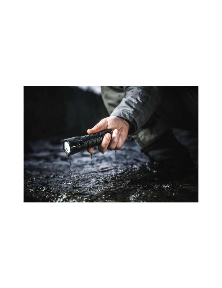 Wodoodporna latarka akumulatorowa 740 lumenów COAST PS500R